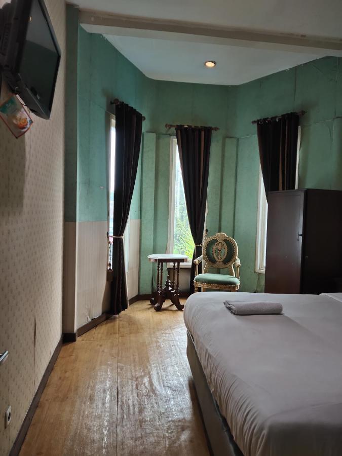 Mojokerto Classic Homestay Zewnętrze zdjęcie