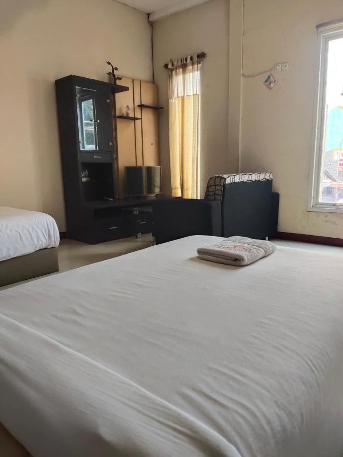 Mojokerto Classic Homestay Zewnętrze zdjęcie
